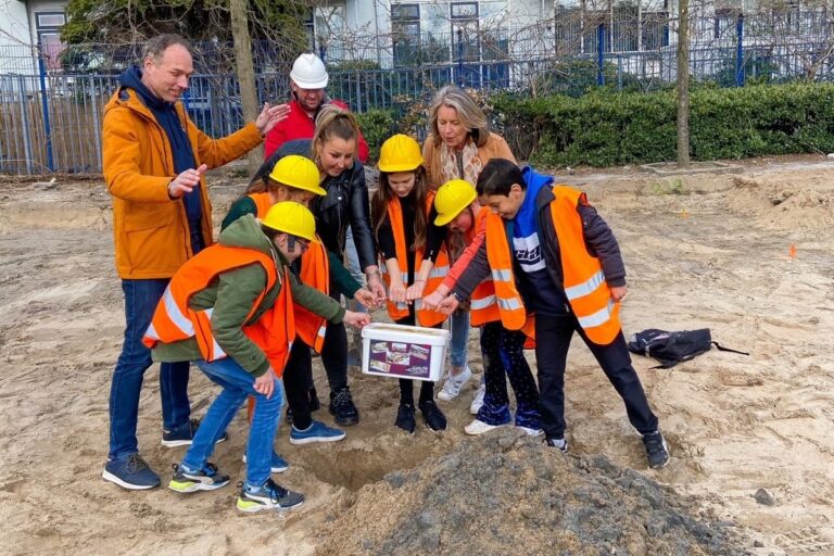 Eerste paal voor nieuwbouw Arentschool Rotterdam