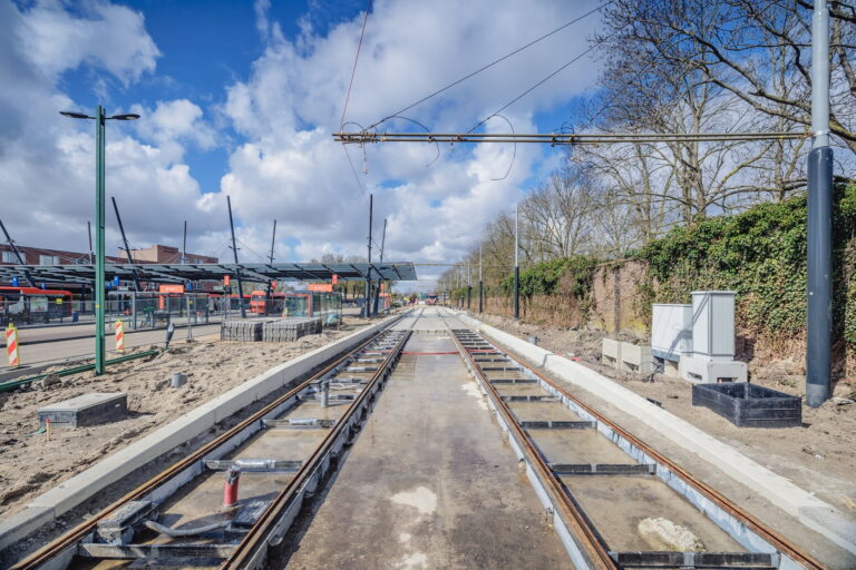 Publicatie De BouwApp: “Uithoornlijn – Een verbinding met een slimme koppeling”